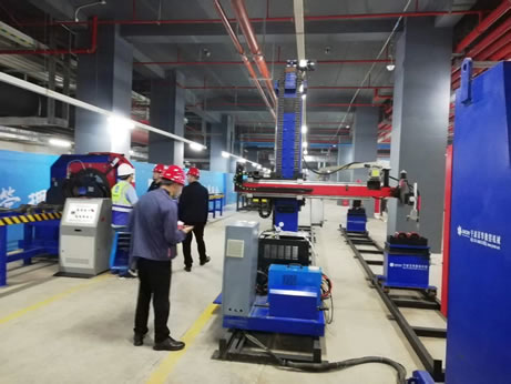 2019-4-29 某公司来百华进行实地考察自动焊机设备产品