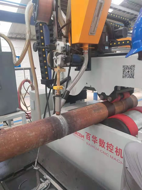 完成出厂试运行，管道重载压紧埋弧自动焊机发陕西榆林气化项目