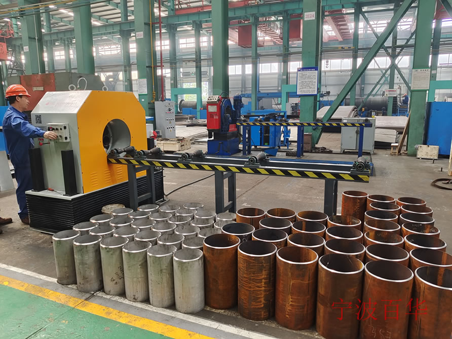 大型化工单位运用管道切割坡口机对薄壁碳钢和不锈钢大批量作业