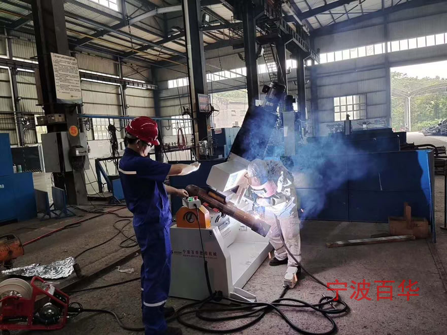 重庆船厂管道自动焊机焊接变位机加工法兰车间