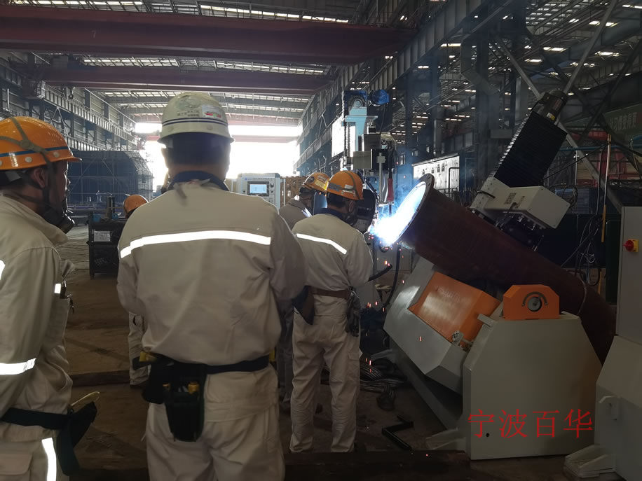 管道自动焊机船厂碳钢管法兰自动焊接运用